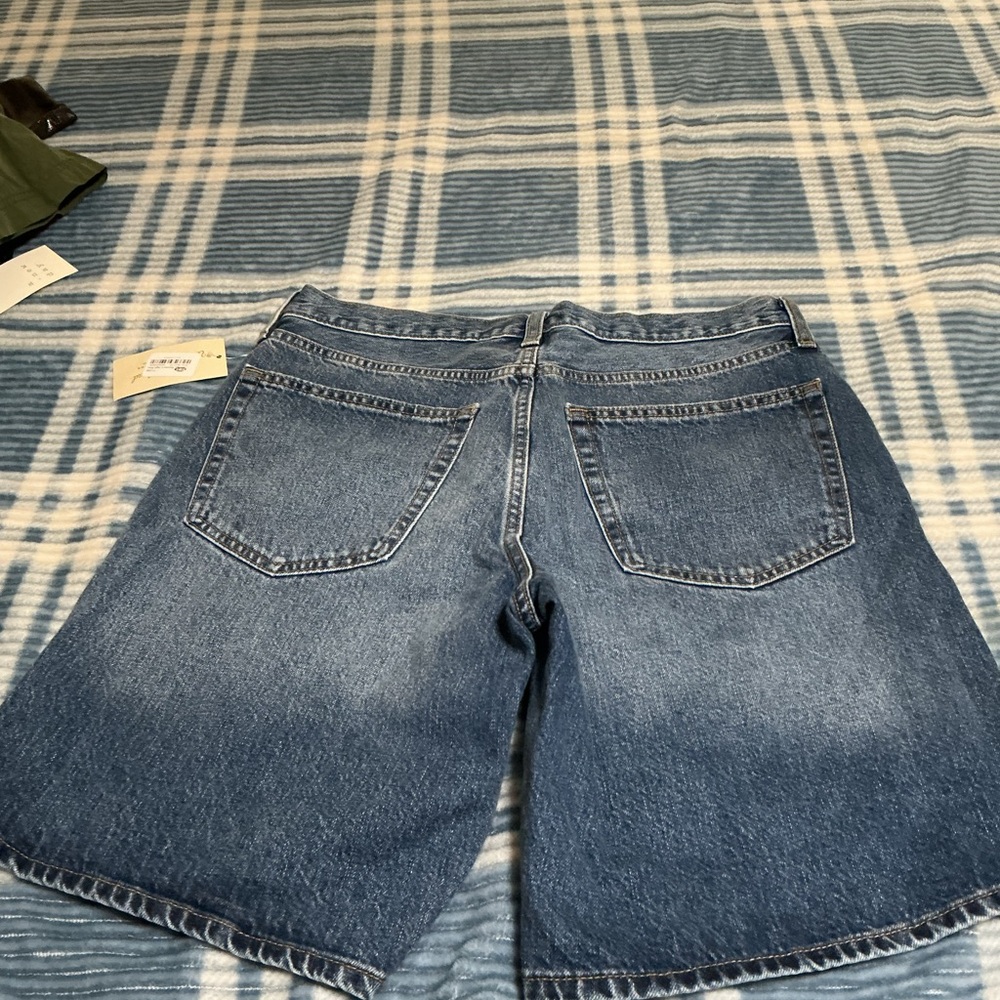 Universal Thread Blue Jean Shorts - Picture 3 of 7
